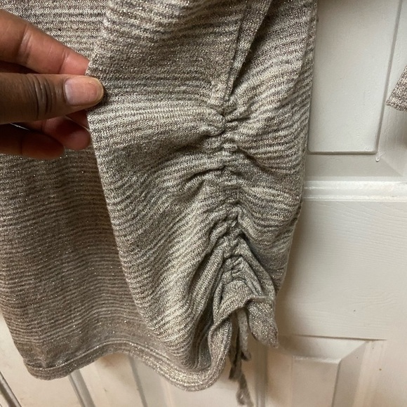 Express Sz Med Light Weight Sweater Gray Tie Scrunch Side 3/4 Sleeve Metallic. - Picture 7 of 10